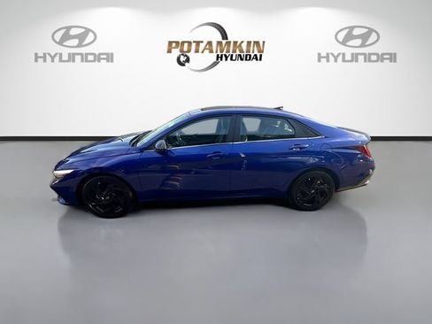 Certified 2026 Hyundai Elantra SEL Sport Premium w/ Cargo Package FWD image 8