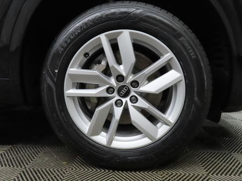 Used 2023 Audi Q5 2.0T Premium w/ Convenience Package AWD/4WD image 10