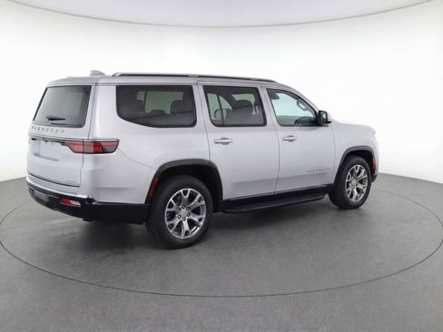 Used 2022 Jeep Wagoneer Series II image 4