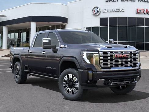 New 2025 GMC Sierra 3500 Denali w/ Denali Reserve Package image 7