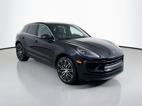 Certified 2022 Porsche Macan S image 7