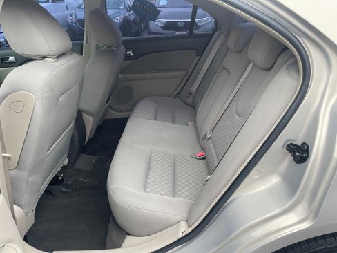 Used 2010 Ford Fusion SE image 10