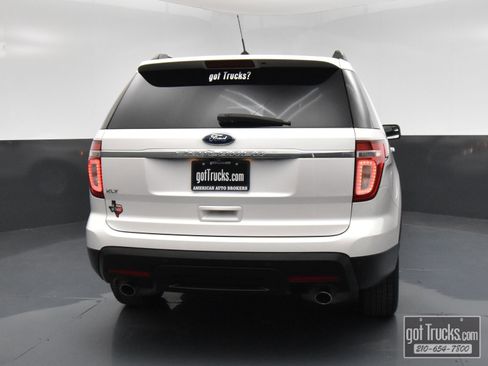Used 2011 Ford Explorer XLT w/ 202A Rapid Spec Order Code image 5