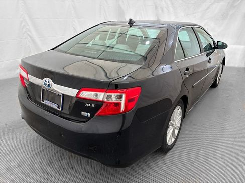 Used 2012 Toyota Camry XLE w/ Leather Pkg FWD image 6