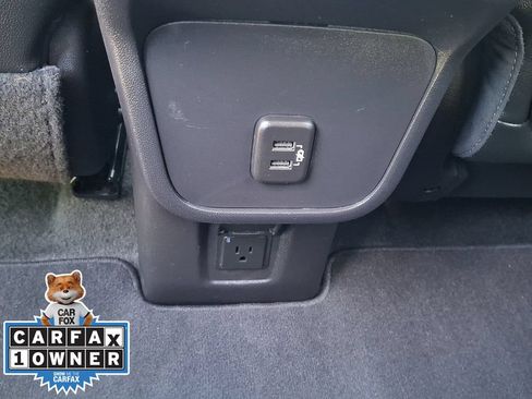 Used 2024 GMC Terrain SLT AWD/4WD image 11