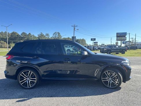 Used 2020 BMW X5 M50i w/ Executive Package image 4
