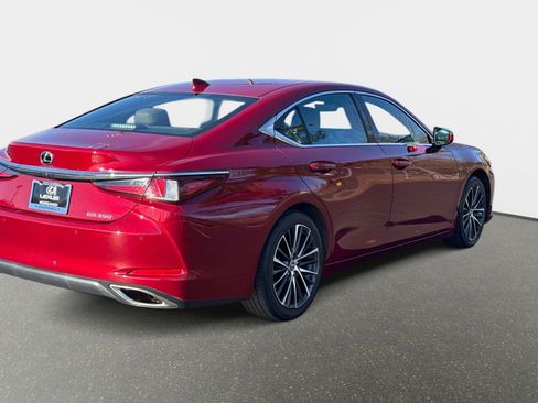 Used 2022 Lexus ES 350 w/ Premium Package image 4