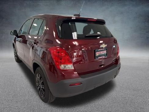 Used 2016 Chevrolet Trax LS w/ LPO, Cargo Package FWD image 8