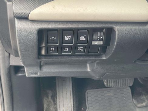 Used 2022 Subaru Forester Limited AWD/4WD image 21