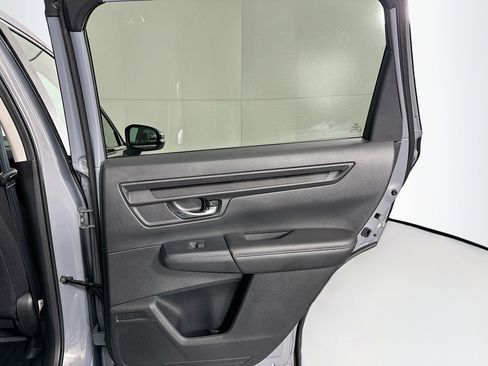 Used 2025 Honda CR-V LX image 27
