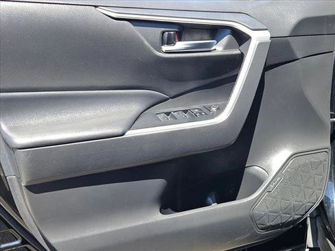 Used 2024 Toyota RAV4 XLE FWD image 9