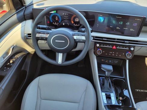 New 2025 Hyundai Tucson SEL image 13