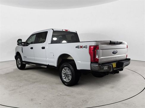 Used 2017 Ford F250 XLT image 3