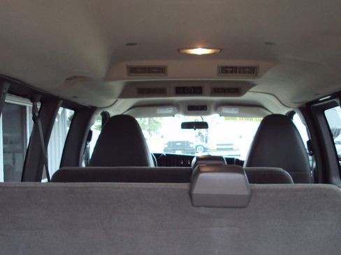 Used 2014 Chevrolet Express 1500 LT w/ LT Preferred Equipment Group image 9