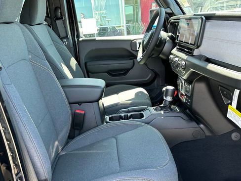 New 2026 Jeep Gladiator Willys image 12