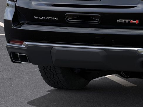 New 2026 GMC Yukon AT4 AWD/4WD image 14