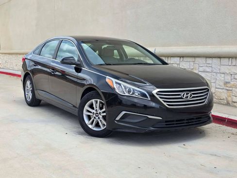 Used 2017 Hyundai Sonata SE FWD image 1