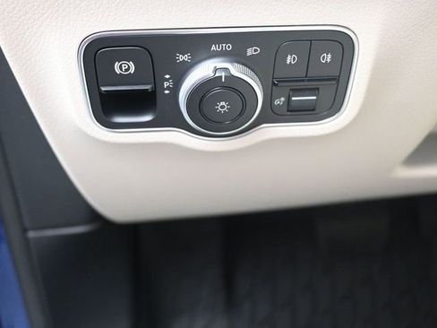 Used 2025 Mercedes-Benz GLA 250 image 21
