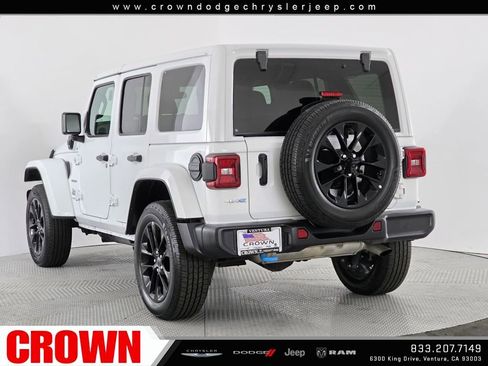 Used 2024 Jeep Wrangler Unlimited Sahara image 5