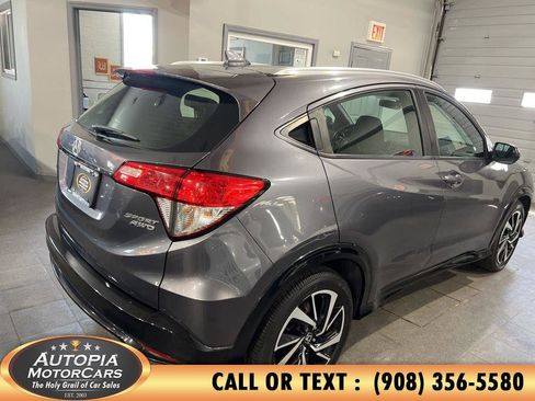 Used 2019 Honda HR-V Sport image 5