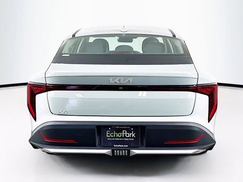 Used 2025 Kia K4 FWD image 7