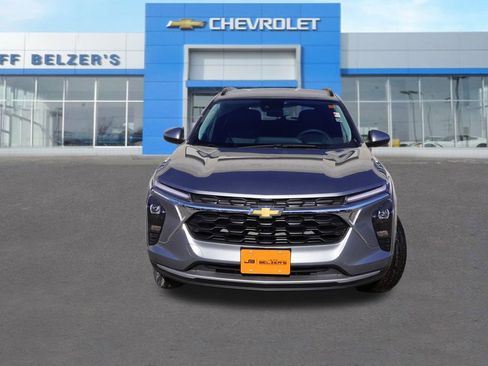 New 2026 Chevrolet Trax LT w/ Driver Confidence Package image 8