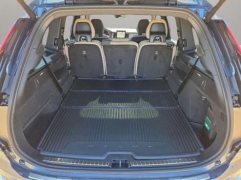 New 2026 Volvo XC90 B6 Plus w/ Protection Package Premier image 13