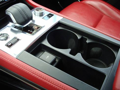 Used 2021 Jaguar F-PACE R-Dynamic S image 28