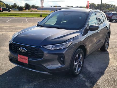 Used 2025 Ford Escape ST-Line Select AWD/4WD image 7