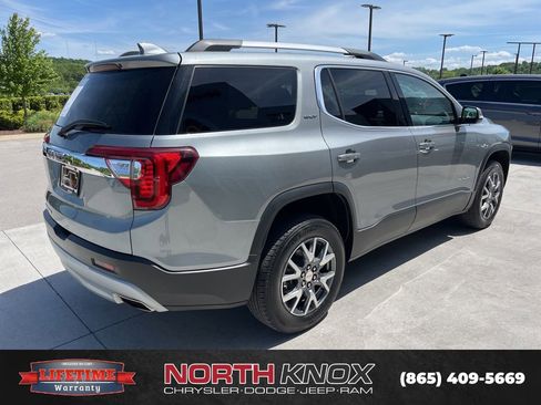 Used 2023 GMC Acadia SLT FWD image 18