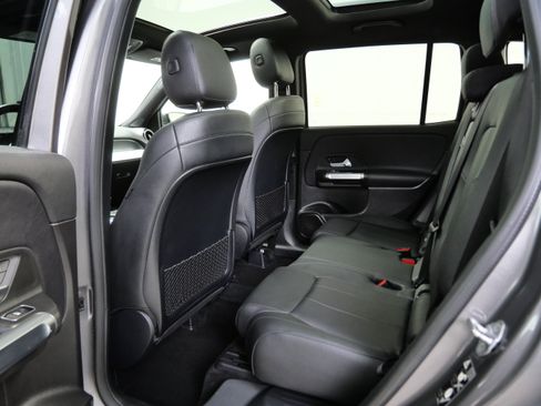 Certified 2021 Mercedes-Benz GLB 250 4MATIC image 16