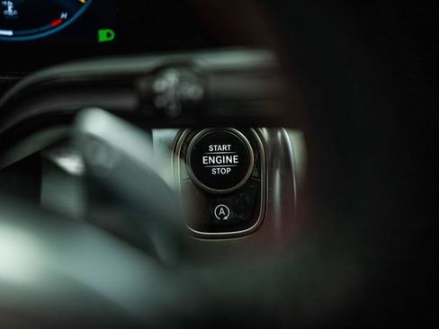 Used 2022 Mercedes-Benz GLB 250 image 18
