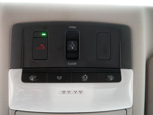 Certified 2024 Nissan Altima 2.5 SR w/ SR Premium Package AWD/4WD image 34