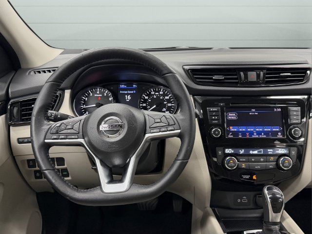 Used 2021 Nissan Rogue Sport SV FWD image 17