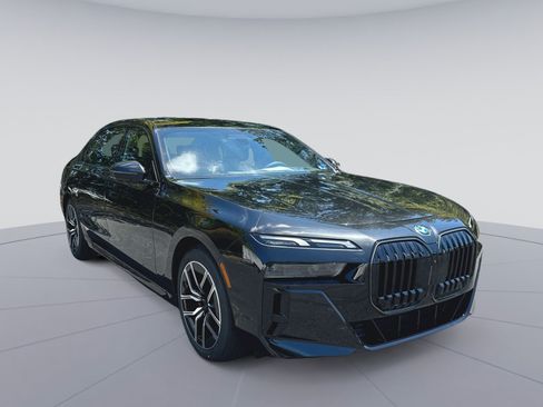 New 2026 BMW i7 eDrive50 w/ M Sport Package RWD image 1