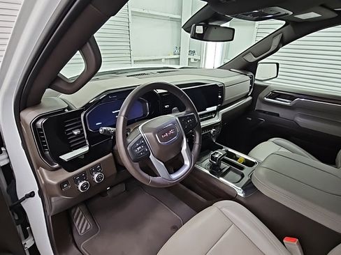 Used 2023 GMC Sierra 1500 SLT w/ SLT Premium Package image 11