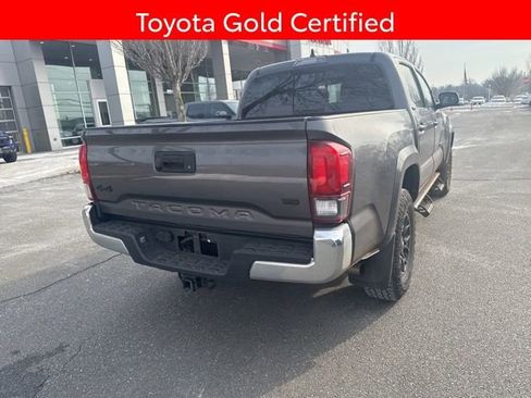Certified 2021 Toyota Tacoma SR5 image 4