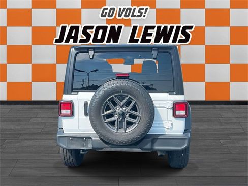 Used 2024 Jeep Wrangler Sport S image 5