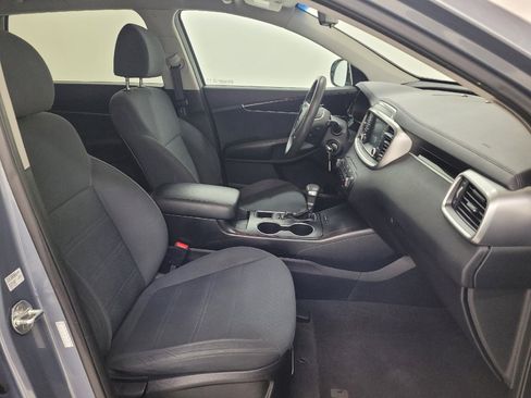 Used 2020 Kia Sorento AWD V6 image 21
