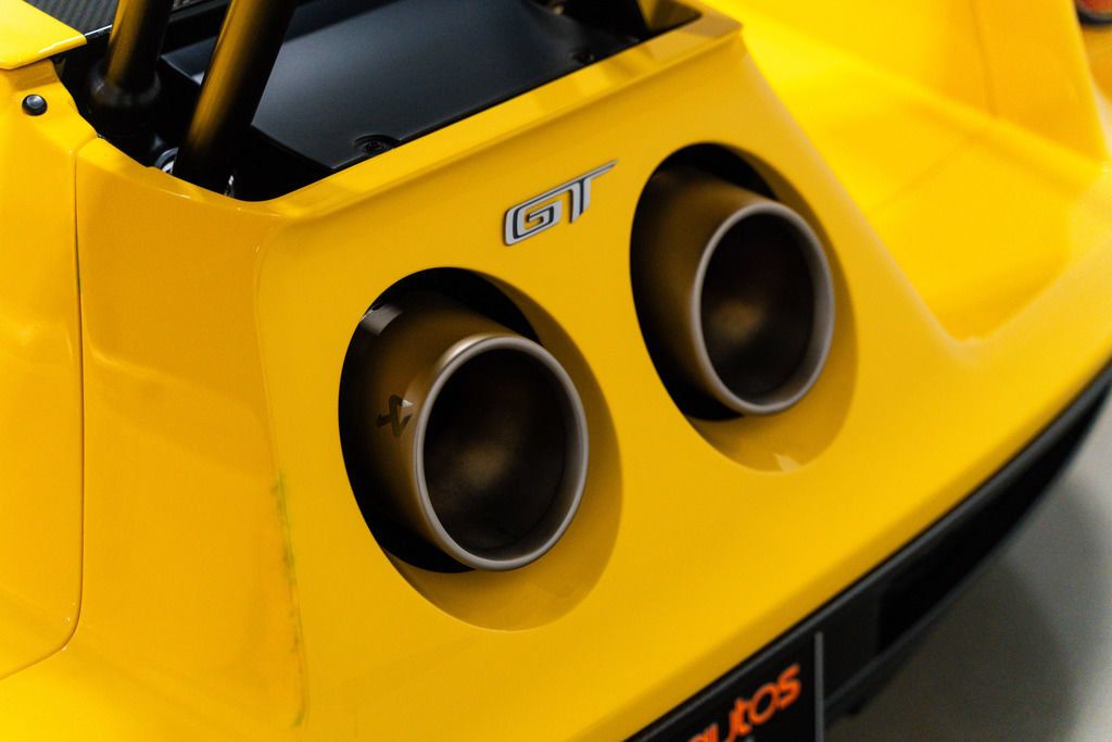 Used 2020 Ford GT Carbon Series RWD image 8