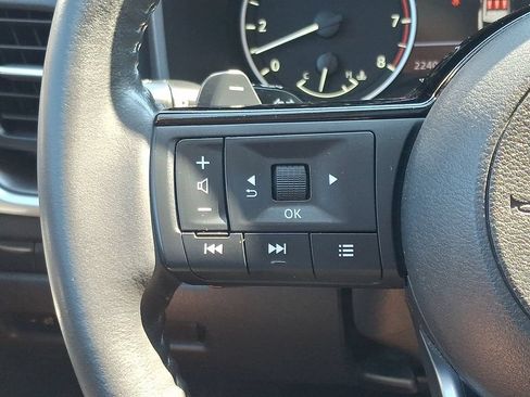 Certified 2023 Nissan Rogue SV w/ SV Premium B Package AWD/4WD image 23