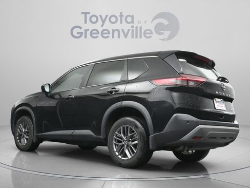 Used 2023 Nissan Rogue S AWD/4WD image 8