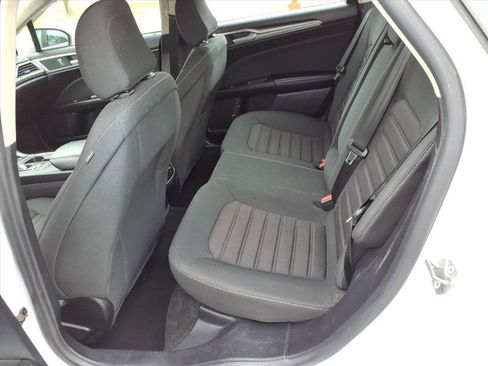 Certified 2020 Ford Fusion SE image 11