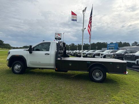 New 2026 GMC Sierra 3500 Pro w/ Convenience Package AWD/4WD image 24