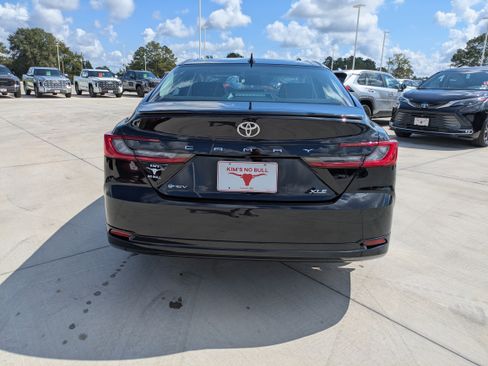 New 2026 Toyota Camry XLE image 6
