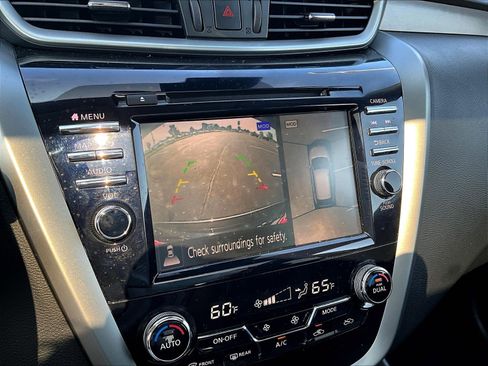 Used 2024 Nissan Murano SV AWD/4WD image 14