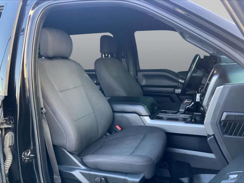 Used 2019 Ford F150 XLT w/ Equipment Group 302A Luxury AWD/4WD image 9