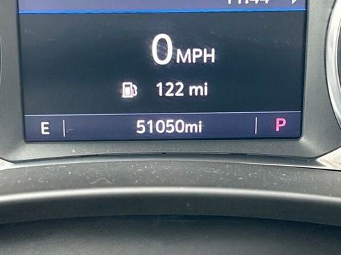 Used 2023 GMC Terrain SLT image 38