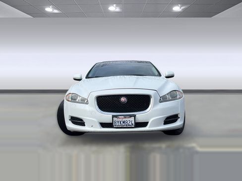 Used 2014 Jaguar XJ L Portfolio image 4
