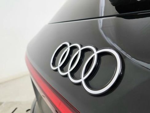 Used 2025 Audi Q6 e-tron Premium w/ Convenience Package image 17